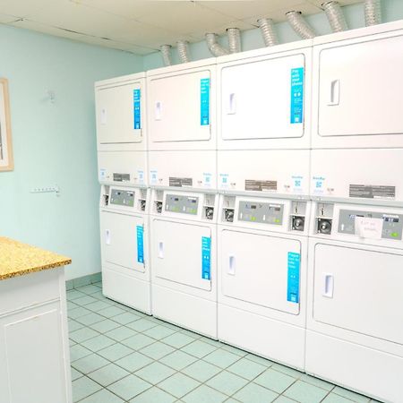 Beach Colony Resort Unit 1405 - Beautiful Oceanfront Condo - 1 Bedroom, 1 Bath - Perfect For 6! Myrtle Beach Ngoại thất bức ảnh